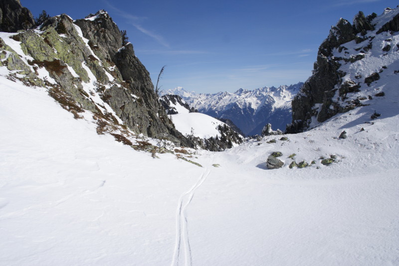 #5 Pas du Gargoton : Le pas ... la descente se fait face au mont blanc Pas du Gargoton : Le pas ... la descente se fait face au mont blanc