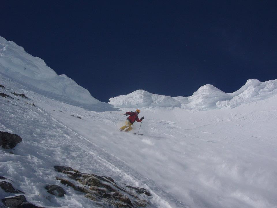 #5 Finive : Remy dans les premiers virages bien raides sous la corniche Finive : Remy dans les premiers virages bien raides sous la corniche