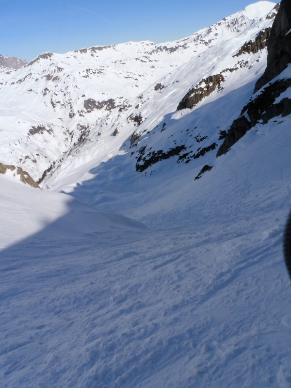 #1 Aiguille de Bérard : Première descente sous le Col du Brévent, pas super. Aiguille de Bérard : Première descente sous le Col du Brévent, pas super.