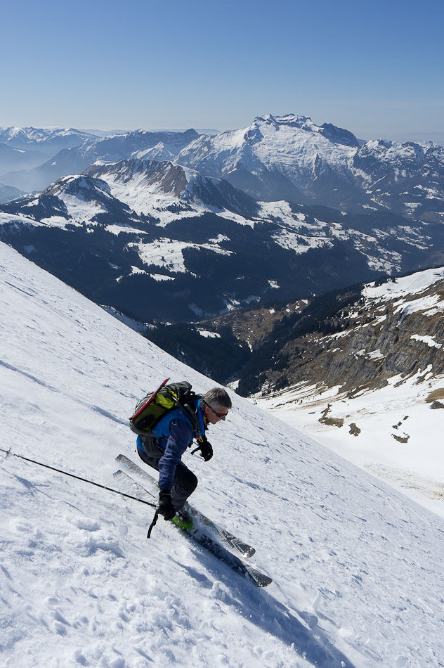 #14 Pierre et la Tournette : neige un peu plus revenue dans le bas Pierre et la Tournette : neige un peu plus revenue dans le bas