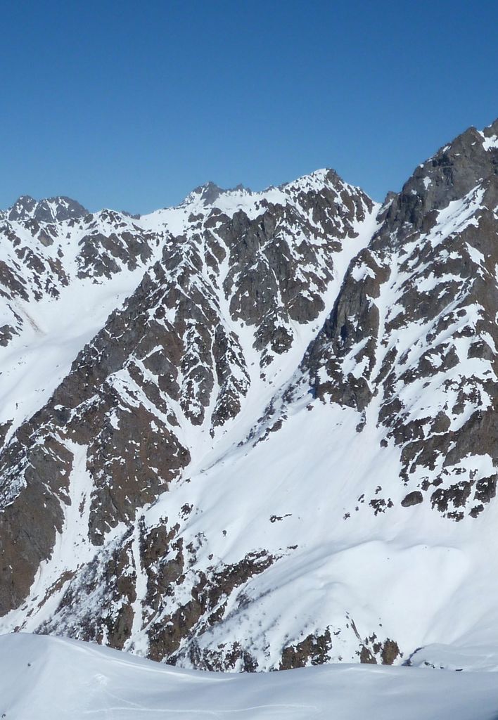 #15 Couloir du Pertuis : Exposition WSW Couloir du Pertuis : Exposition WSW