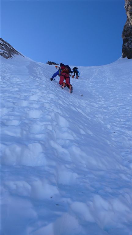 #2 combaz03 : le haut du couloir en super neige combaz03 : le haut du couloir en super neige