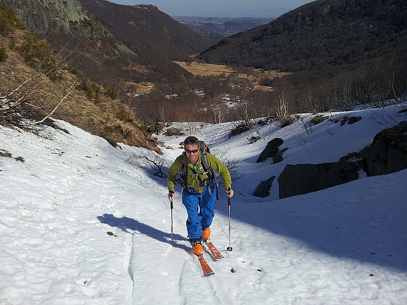 #8 Sancyl : Môssieur s Sancyl : Môssieur s'la pète maintenant qu'il est griffé Eider. Pour marquer le coup, il donne une option au ski de rando : le tricot sylvestre (ses parents on bien choisi son prénom !)