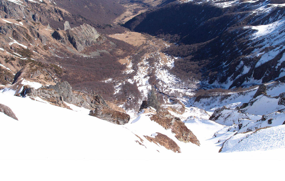 #2 Depuis le Sommet du Ferrand : Le couloir est chargé Depuis le Sommet du Ferrand : Le couloir est chargé