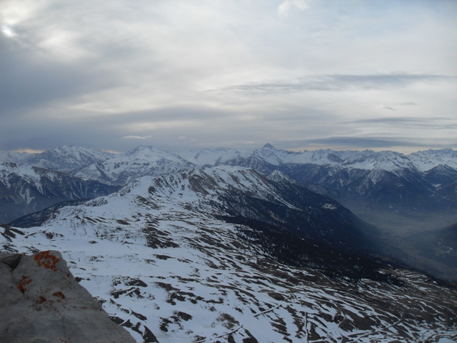 #6 Grand Aréa : vue sur le col du Granon et les crêtes de Peyrolles. Grand Aréa : vue sur le col du Granon et les crêtes de Peyrolles.
