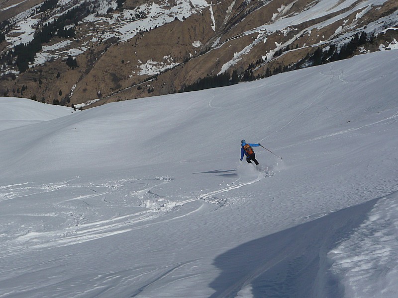 #5 descente en nord : bonne surprise: de la poudreuse descente en nord : bonne surprise: de la poudreuse