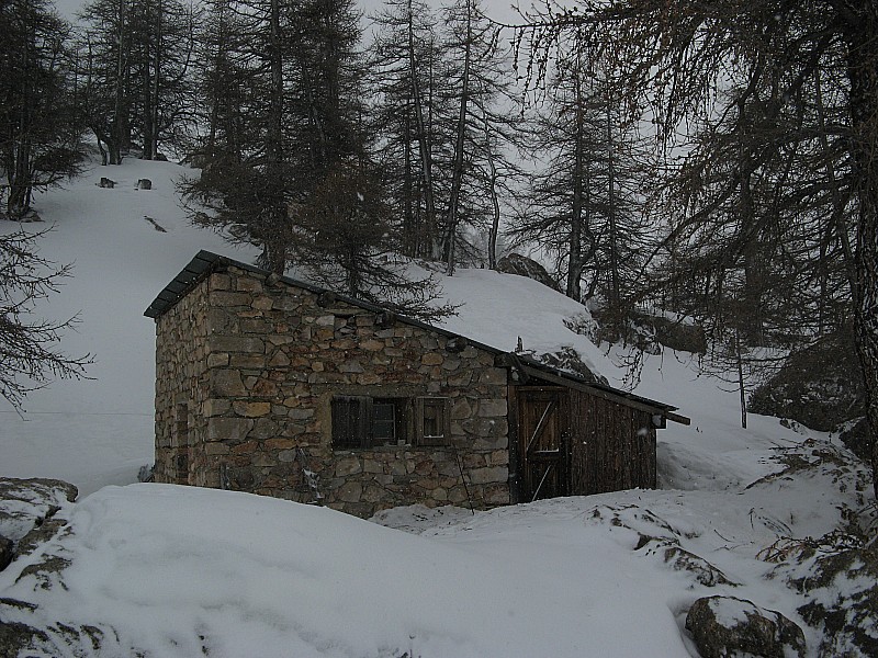 #6 Cabane du Lac : Arret pique nique à la cabane du Lac Cabane du Lac : Arret pique nique à la cabane du Lac