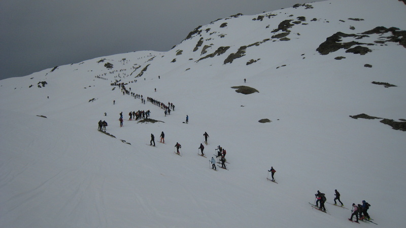#2 Etape du Grand Mont : la procession vers un sommet mythique Etape du Grand Mont : la procession vers un sommet mythique