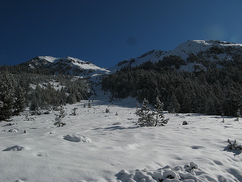 #3 Vallon de montée : Début vallon sud ouest à 2030m Vallon de montée : Début vallon sud ouest à 2030m