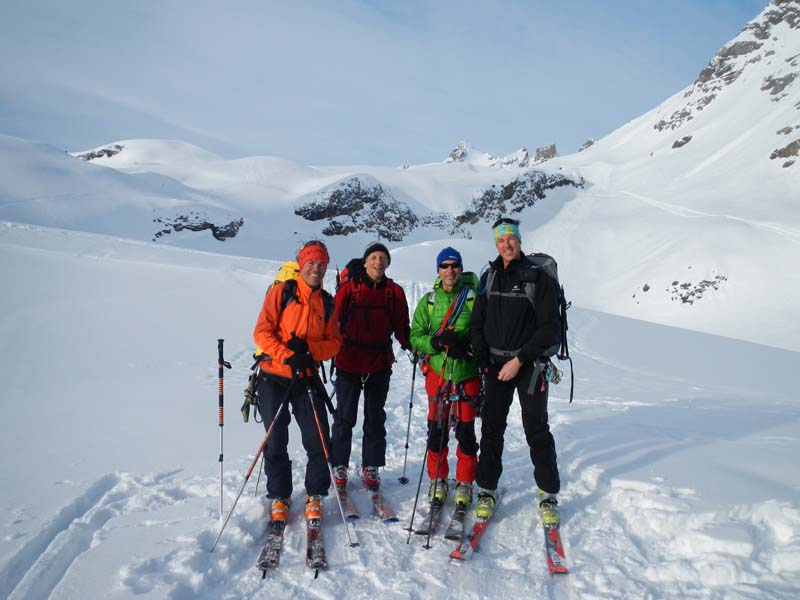 la fine équipe : au départ de Clariden hutte