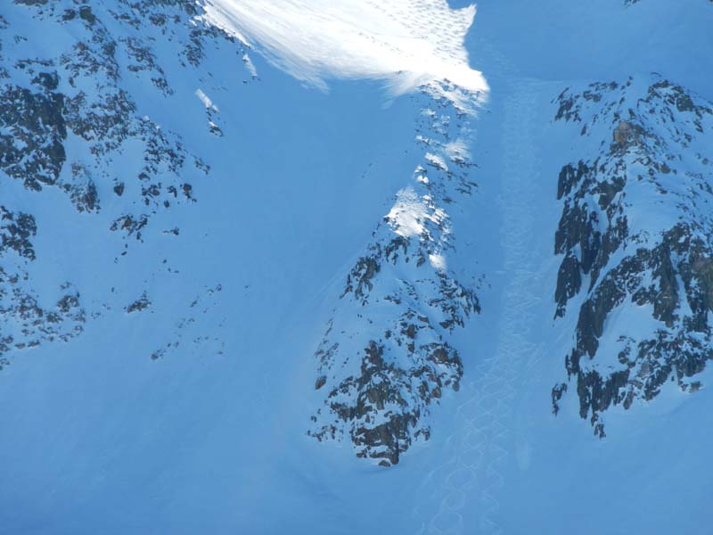 premier couloir : poudre 5*