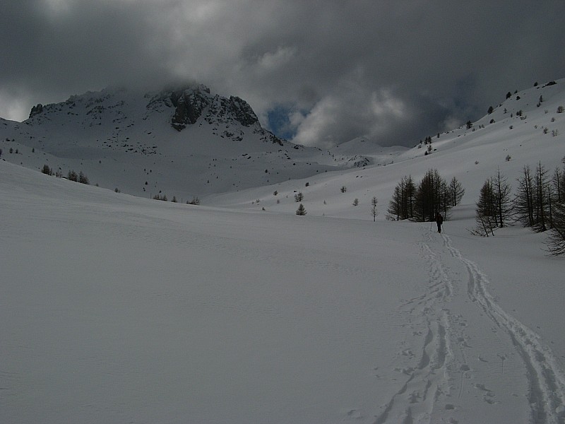 #3 Vue sur le Grd Aréa 2869m : Vue sur le Grand Aréa depuis le vallon de montée vers le col de Buffère Vue sur le Grd Aréa 2869m : Vue sur le Grand Aréa depuis le vallon de montée vers le col de Buffère