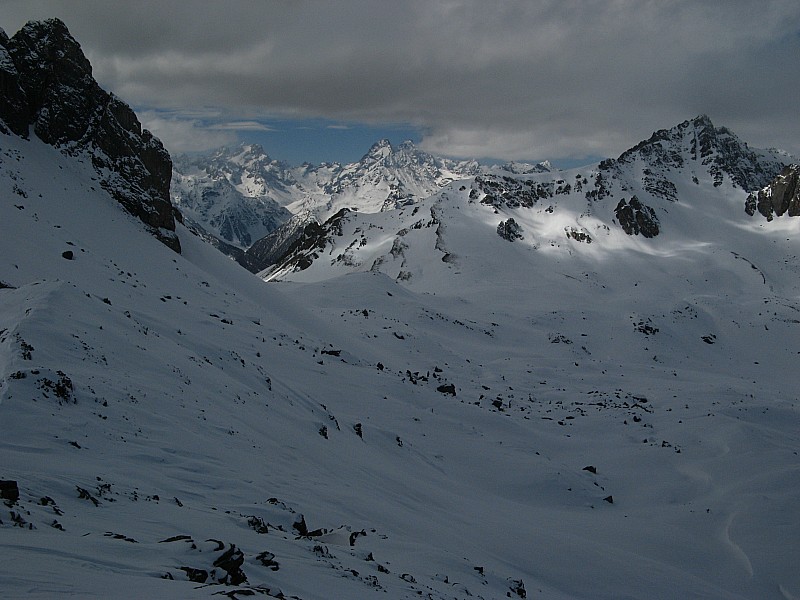 #7 Vue vers le col de Buffère : Vue vers le col de Buffère 2427m depuis le sommet du Crête de l Vue vers le col de Buffère : Vue vers le col de Buffère 2427m depuis le sommet du Crête de l'Echaillon