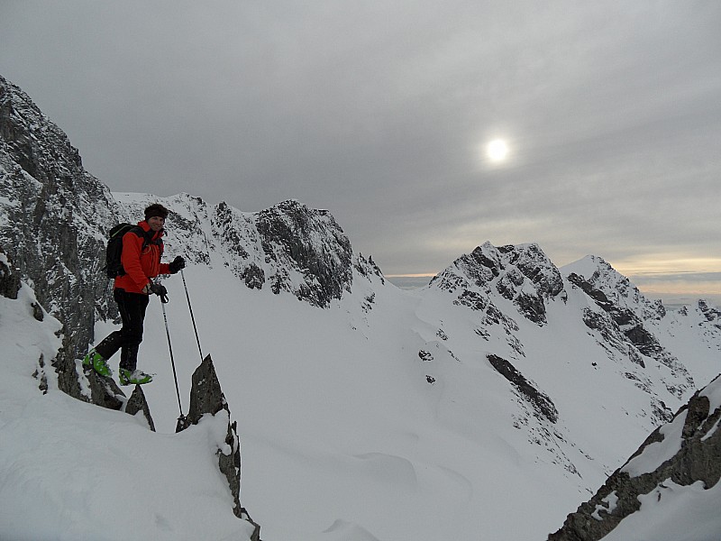 #11 col de la Balmette : le col, au pied du grand pic. col de la Balmette : le col, au pied du grand pic.