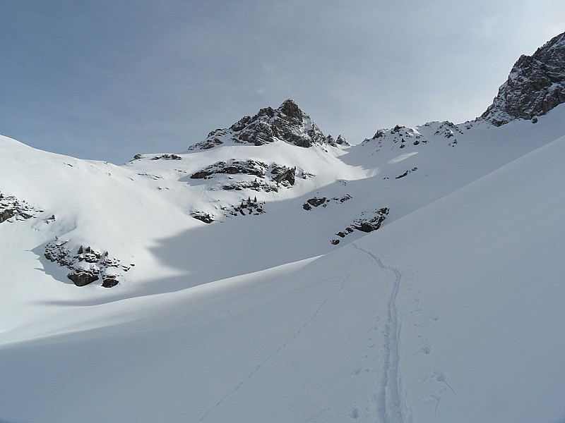 #8 col de la Balmette : au début de la combe NE, la trace est à faire ! col de la Balmette : au début de la combe NE, la trace est à faire !