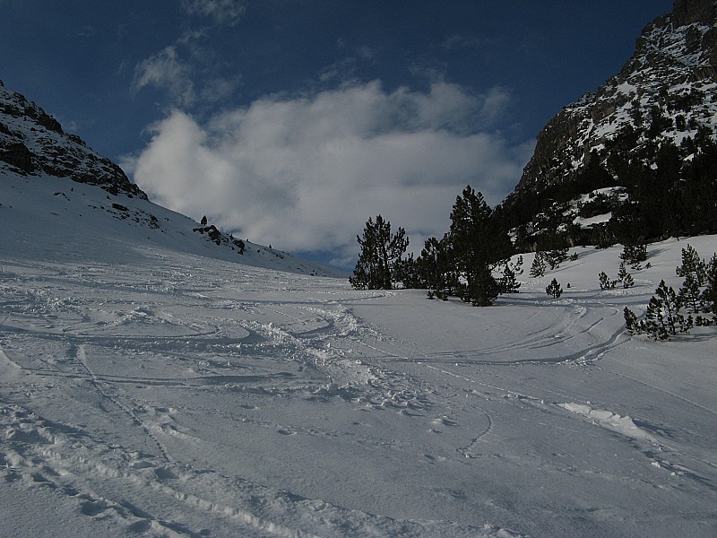 #3 Haut du couloir : Haut du couloir de la combe du Lasseron vers 2200m Haut du couloir : Haut du couloir de la combe du Lasseron vers 2200m