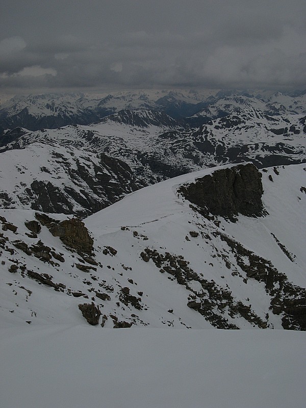 #7 Cime de la Charlie 2881m : Sommet de la Cime de la Charlie 2881m avec vue vers la Turge de Peyron 2791m Cime de la Charlie 2881m : Sommet de la Cime de la Charlie 2881m avec vue vers la Turge de Peyron 2791m