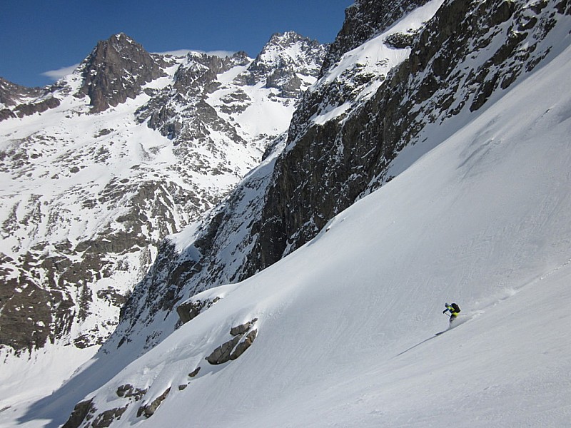 #18 Maximin : en rive droite du vallon, c Maximin : en rive droite du vallon, c'est encore bueno!