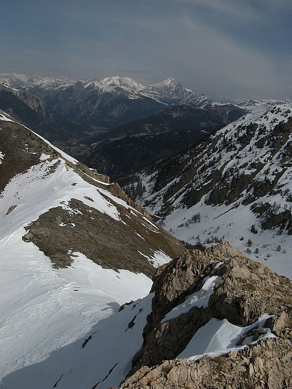#8 Vue sur la combe de montée : Vue depuis la crête de Coste Rouge sur la combe de montée Vue sur la combe de montée : Vue depuis la crête de Coste Rouge sur la combe de montée