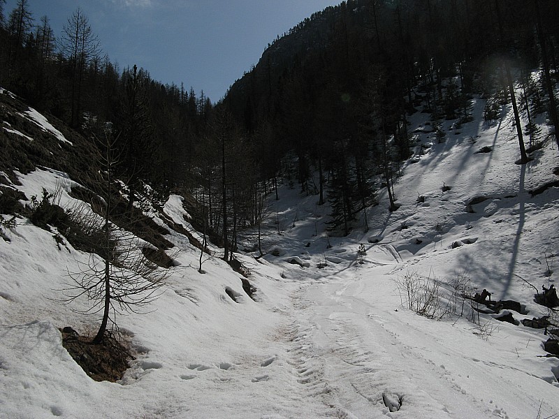 #10 Vallon en descente : Vallon dans une neige pourrie vers 1750m! Vallon en descente : Vallon dans une neige pourrie vers 1750m!