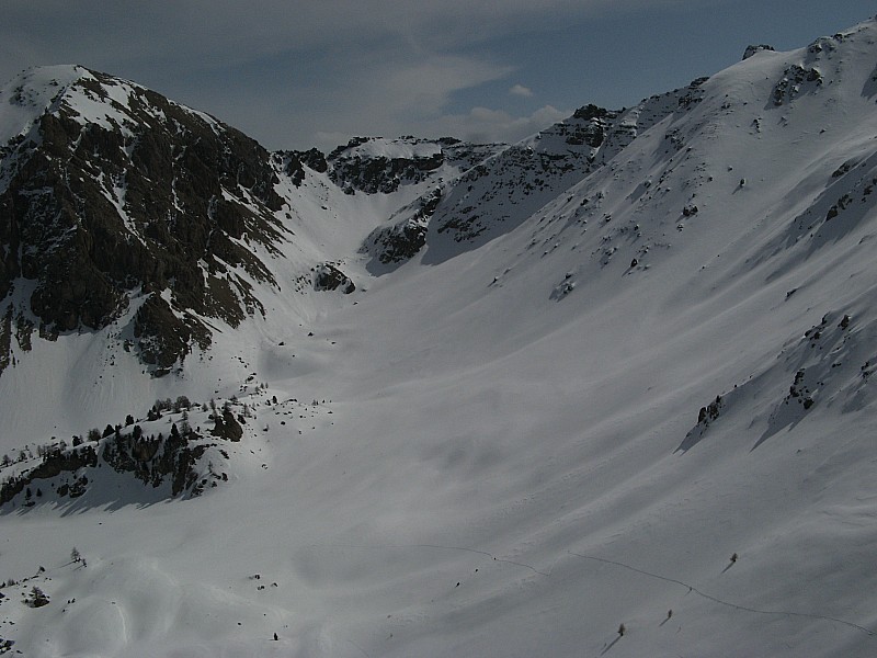 #3 Vue depuis la crête de Coste R : Vue depuis la Crête de Coste Rouge 2535m sur la combe est du Pic de Jean Rey Vue depuis la crête de Coste R : Vue depuis la Crête de Coste Rouge 2535m sur la combe est du Pic de Jean Rey