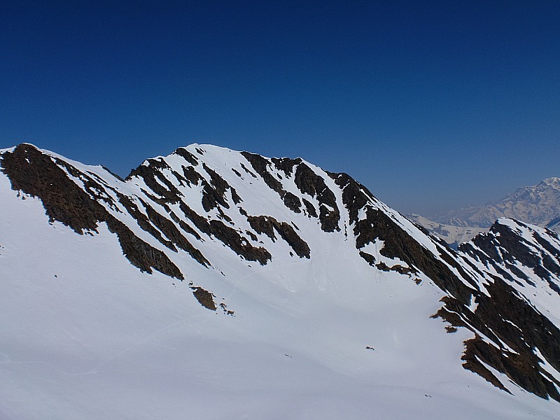 #7 mirantin : mirantin, à droite couloir de montée, à gauche celui de descente. mirantin : mirantin, à droite couloir de montée, à gauche celui de descente.