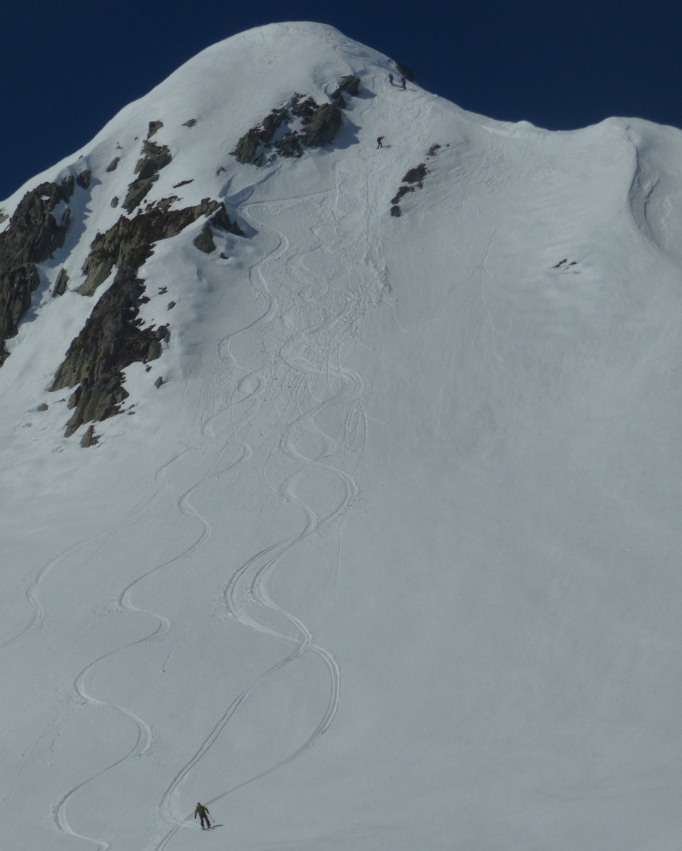 #20 Grande Muraille : Le versant Est. Grande Muraille : Le versant Est.