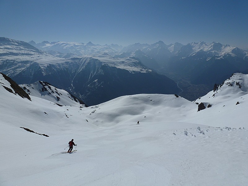 #4 Au-dessus de la vallée : grand cadre et top moquette Au-dessus de la vallée : grand cadre et top moquette