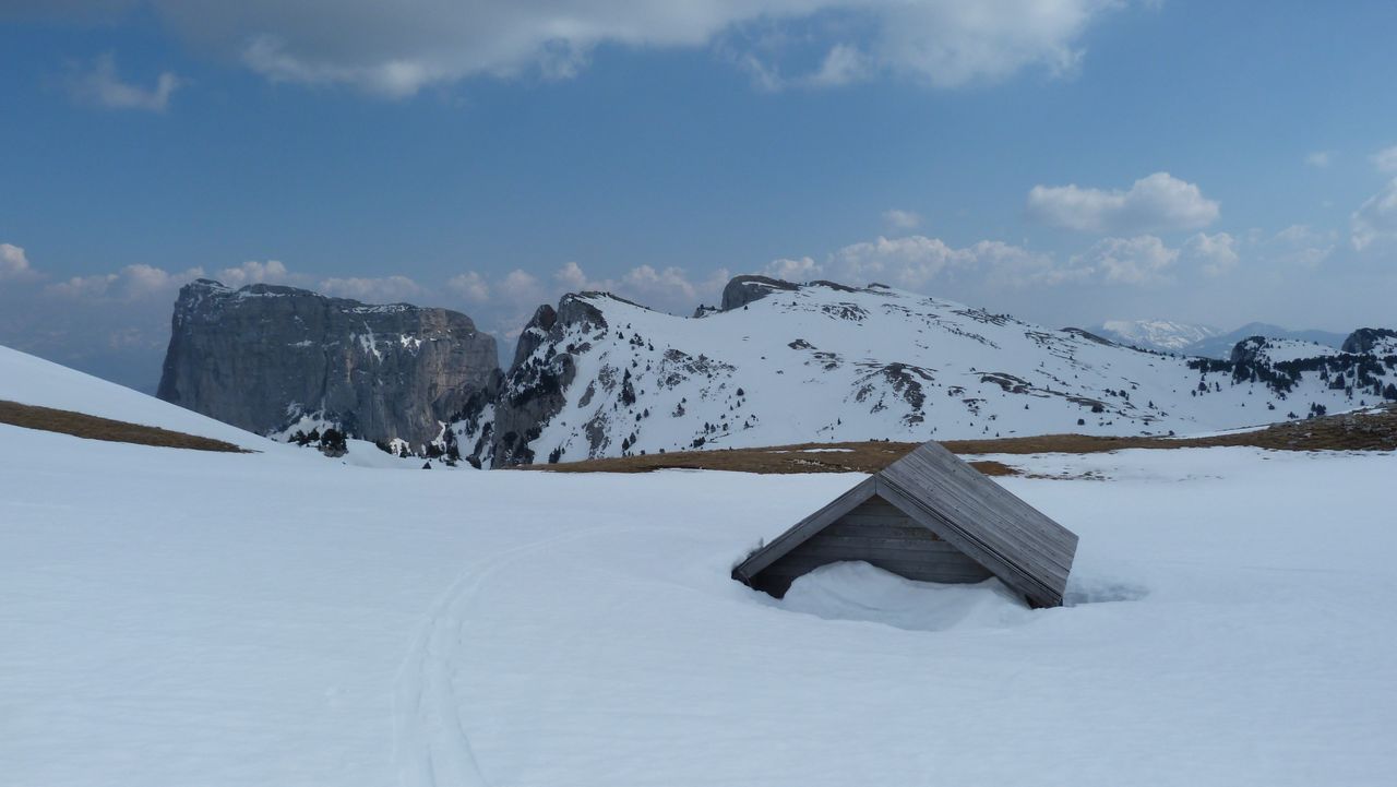 #4 Sur les flancs de Montaveilla : Les Rochers du Parquet en vue Sur les flancs de Montaveilla : Les Rochers du Parquet en vue