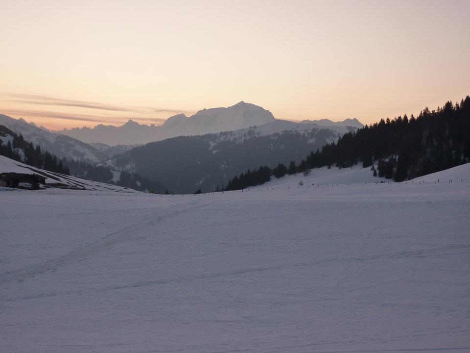 #1 marion/combaz 25/3/12 : lever du jour au col des aravis marion/combaz 25/3/12 : lever du jour au col des aravis