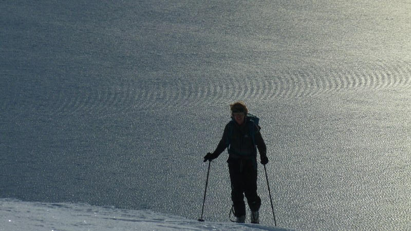 #35 Nadine devant le sillage : d Nadine devant le sillage : d'un bateau