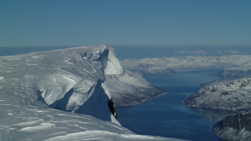 #29 Corniche et fjord : Ne pas s Corniche et fjord : Ne pas s'approcher