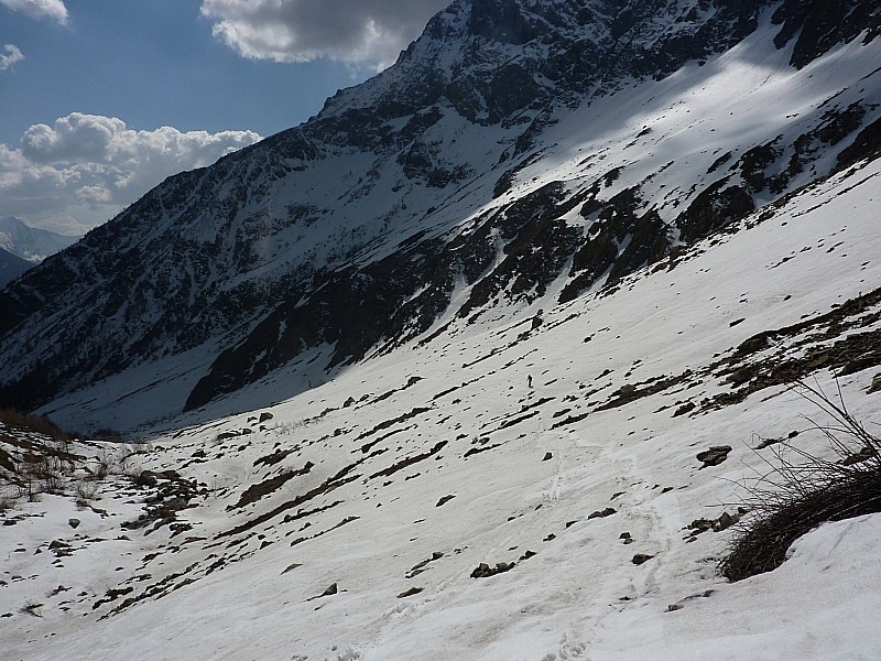 #9 sous le dernier goulet : attention aux skis! sous le dernier goulet : attention aux skis!