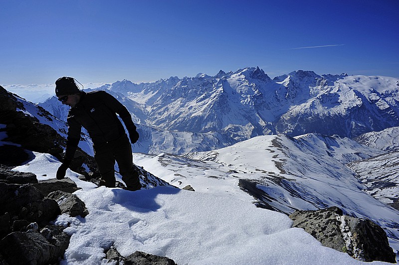 #12 Arête sommitale : Vue fabuleuse sur les Ecrins. Arête sommitale : Vue fabuleuse sur les Ecrins.