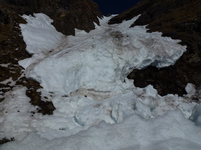 #3 Couloir S du Père : La grosse rimaye du bas et le passage dans l Couloir S du Père : La grosse rimaye du bas et le passage dans l'herbe