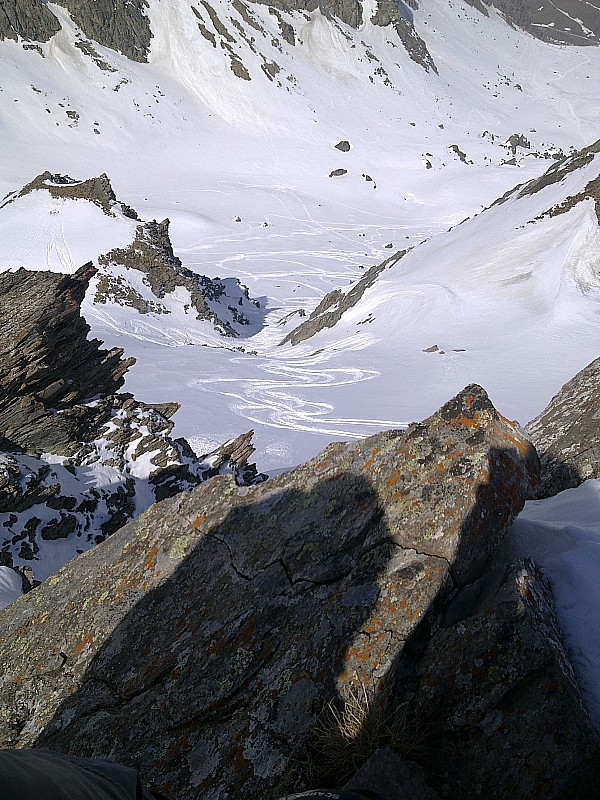 #3 couloir NW : le couloir, vu de la on dirait pas du 2.3 ... couloir NW : le couloir, vu de la on dirait pas du 2.3 ...