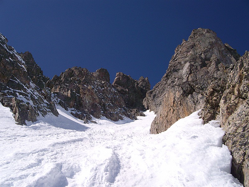 #3 Grande Lance 3 : Bas du couloir Grande Lance 3 : Bas du couloir
