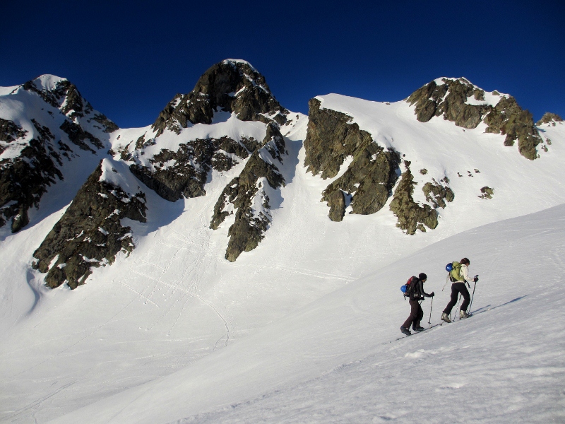 #2 Le 28.03 : Montée sous le Gros Treu. Le 28.03 : Montée sous le Gros Treu.