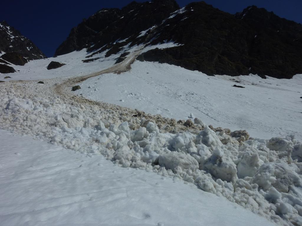 #4 Avalanche : Avalanche partie des rochers le matin! Avalanche : Avalanche partie des rochers le matin!