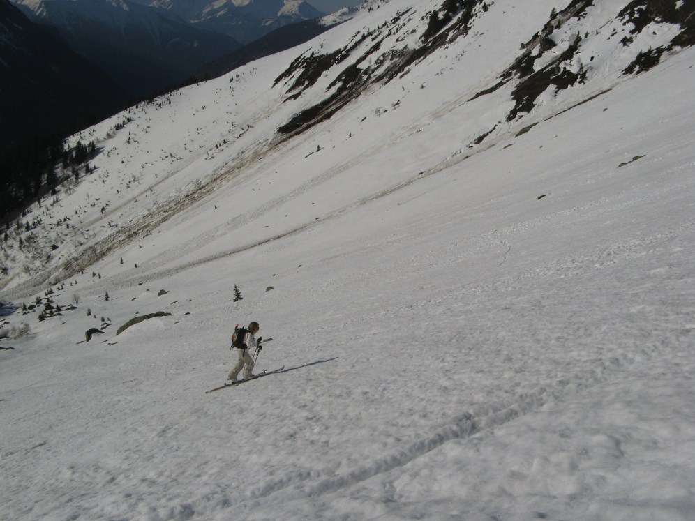 #7 col de l col de l'Aigleton : Isa dans les premières pentes