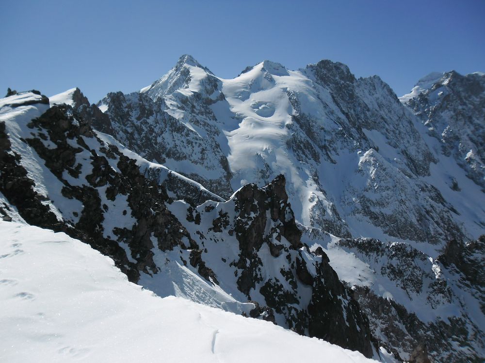 #3 Du sommet : Neige Cordier, la Barre... Du sommet : Neige Cordier, la Barre...
