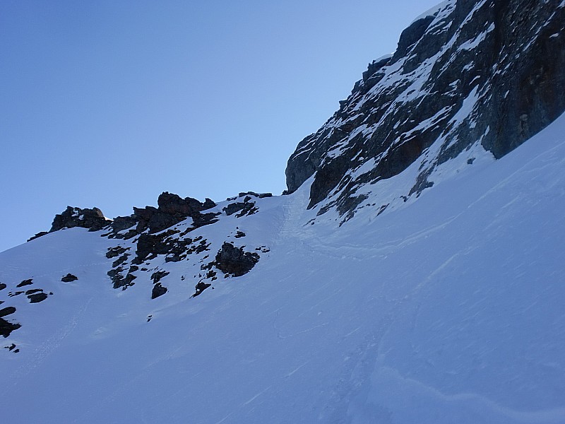 #2 Bascule versant NO : Départ "chaud" sous le col du Mirantin ( en NO) Bascule versant NO : Départ "chaud" sous le col du Mirantin ( en NO)