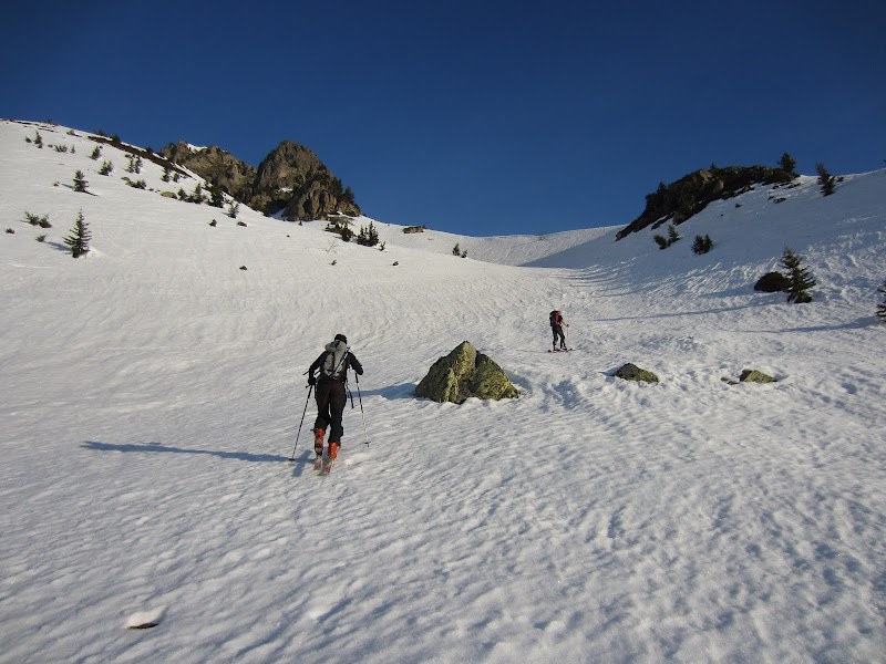 #1 Combe Est : Belle montée régulière et sauvage Combe Est : Belle montée régulière et sauvage