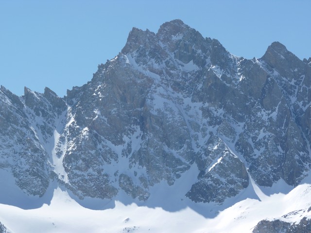 #4 En face : vers les aiguilles de Chambeyron En face : vers les aiguilles de Chambeyron