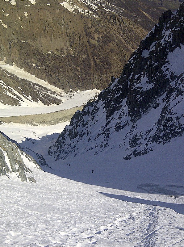 Montagne des Agneaux : Sortie rive gauche en contournant des plaques de glace
