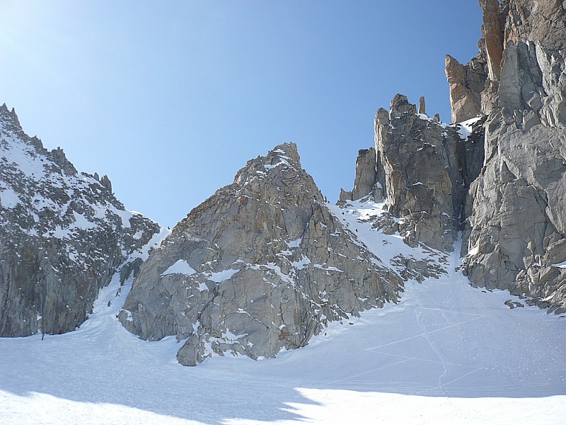 #7 col du Chardonnet : 1 trace pour monter une pour descendre ! col du Chardonnet : 1 trace pour monter une pour descendre !