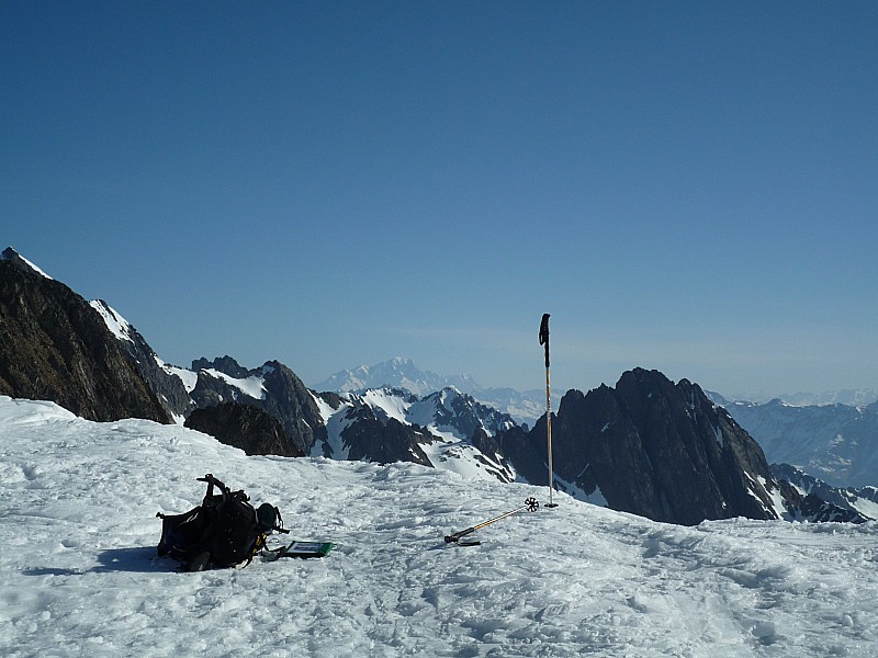 #8 au fond le mont Blanc : depuis le col du Tepey au fond le mont Blanc : depuis le col du Tepey