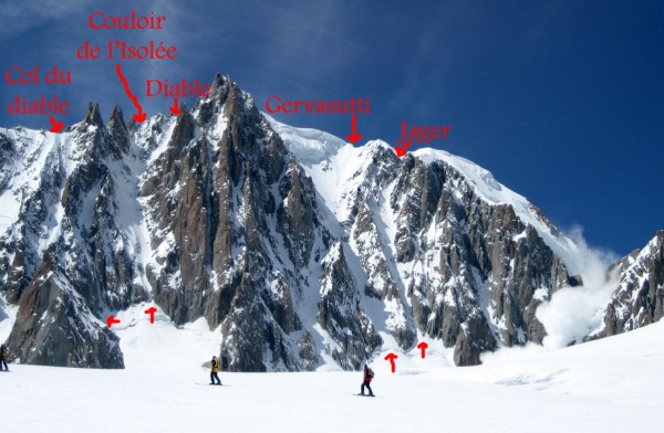 #12 Pour Valentin : Les principaux couloirs de la face nord-est du Mont Blanc du Tacul. Au centre, le supercouloir (ce n Pour Valentin : Les principaux couloirs de la face nord-est du Mont Blanc du Tacul. Au centre, le supercouloir (ce n'est pas du 5.x Valentin, mais c'est non skiable!)
