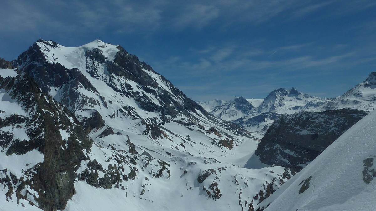 #14 Panorama : en arriere plan qui depassent, Grand Roc Noir et Pointe du Vallonnet Panorama : en arriere plan qui depassent, Grand Roc Noir et Pointe du Vallonnet
