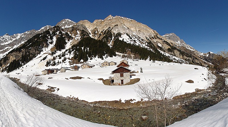#1 En montant au roc de la pèche : De ce point reste encore une bonne heure et quelques En montant au roc de la pèche : De ce point reste encore une bonne heure et quelques